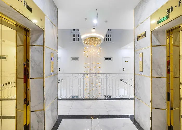 Khách sạn Tiffany & Restaurant 3*