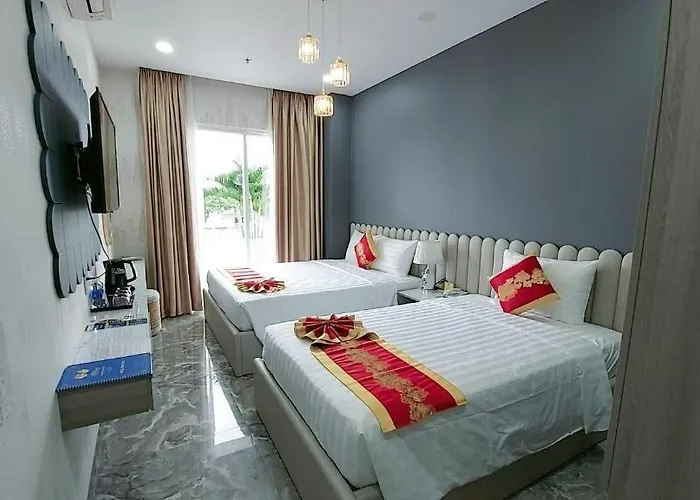 Tiffany & Restaurant Khách sạn 3*