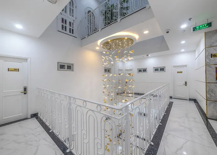 Khách sạn Tiffany & Restaurant 3*